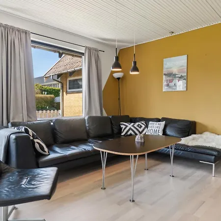 Modern With Sea View In Tejn 빌라 Sandkås