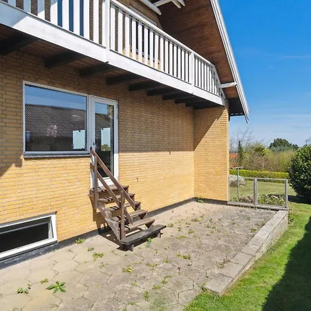 Modern With Sea View In Tejn