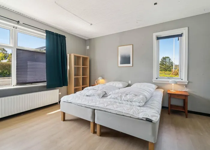 Modern With Sea View In Tejn וילה